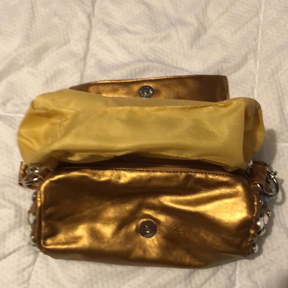 Golden patent leather New purse. - Picture 11 of 11